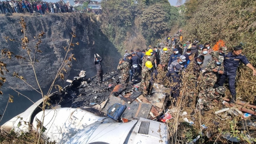 Vụ rơi máy bay chở khách ở Nepal: Cơ hội tìm thấy người sống sót rất mong manh